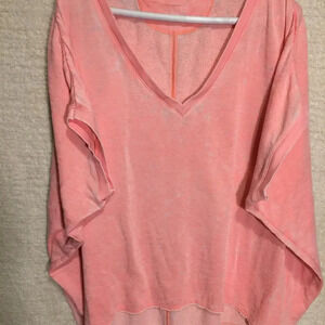 Calvin Klein Women's oversized Pink short sleeve sweat shirt size M